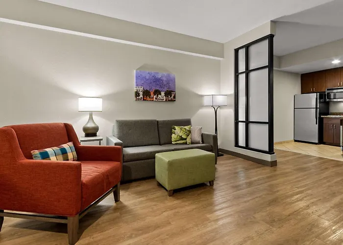 Comfort Suites Charleston West Ashley